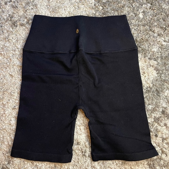 Spiritual Gangster Black Biker Shorts - Picture 4 of 8